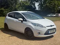 Used Ford Fiesta Titanium 2011 White Hatchback