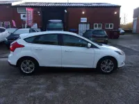 Used Ford Focus Titanium 115 HP (84 kW) 2014 White Hatchback