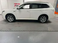 Used Mitsubishi Outlander P-HEV 2014 White Estate