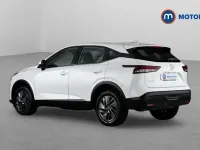 Used Nissan Qashqai Acenta Premium 158 HP (116 kW) 2023 White SUV