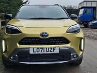 Second-hand Toyota Yaris Hybrid 2022 Galben Hatchback