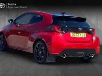 Used Toyota Yaris 257 HP (189 kW) 2022 Red Hatchback