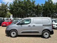 Used Vauxhall Combo 100 kW (136 HP) 2025 Grey MPV