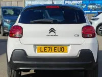 Used Citroën C3 PureTech 83 HP (61 kW) 2022 White Hatchback