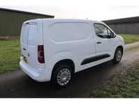 Used Vauxhall Combo Sportive 100 HP (73 kW) 2021 White MPV