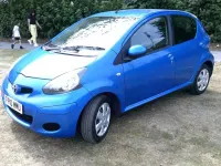 Used Toyota Aygo 67 HP (49 kW) 2010 Blue Hatchback