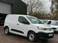 Used Citroën Berlingo 100 HP (73 kW) 2024 White MPV