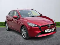 Begagnad Mazda 2 Exclusive-Line 90 HK (66 kW) 2023 Röd Halvkombi