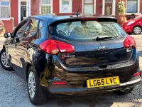 Usado Kia Ceed 2015 Preto Citadino
