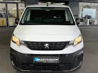 Second-hand Peugeot Partner Premium 2023 Alb Monovolum