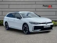 Begagnad VW Passat R-line 200 HK (147 kW) 2025 Vit Kombi
