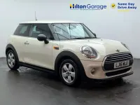 Usado Mini ONE Hatch 102 CV (75 kW) 2015 Blanco Utilitario