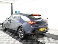 Begagnad Mazda 3 Inclusive 2019 Blå Halvkombi