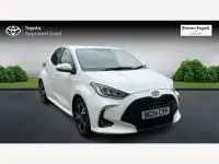 Used Toyota Yaris Design 2024 White Hatchback