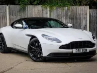 Used Aston Martin DB11 502 HP (369 kW) 2018 White Coupe