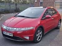 Begagnad Honda Civic EX 140 HK (102 kW) 2007 Röd Halvkombi