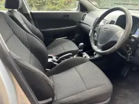 Used Hyundai i30 Comfort 124 HP (91 kW) 2011 Silver Estate