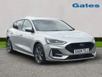 Usado Ford Focus ST-Line 125 HP (91 kW) 2024 Prateado Citadino