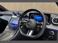 Usado Mercedes C300e AMG Line Premium Plus 313 HP (230 kW) 2024 Prateado Sedan