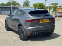Używany Jaguar E-Pace Chequered Flag 180 KM (132 kW) 2019 Szary SUV
