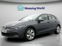 Begagnad VW Golf VIII Style 148 HK (108 kW) 2020 Grå Halvkombi