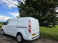 Used Ford Transit Custom Limited 130 HP (95 kW) 2021 White Van
