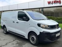 Used Vauxhall Vivaro 145 HP (106 kW) 2024 Kaolin white MPV