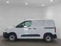 Begagnad Citroën Berlingo 100 HK (73 kW) 2024 Vit Minibuss