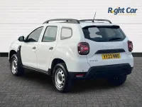 Used Dacia Duster Essentiel 90 HP (66 kW) 2023 White SUV