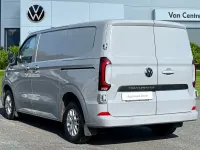 Usado VW Transporter Pro 110 HP (80 kW) 2025 Cinzento Van
