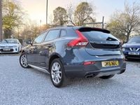 Begagnad Volvo V40 Pro 2016 Blå Halvkombi