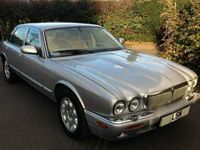 Usado Jaguar XJ8 240 HP (176 kW) 2002 Sedan