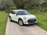 Usado Mini Cooper Hatch 136 CV (100 kW) 2015 Blanco Utilitario
