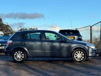 Second-hand Vauxhall Astra 123 CP (90 kW) 2006 Albastru Hatchback