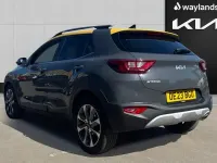 Used Kia Stonic 100 HP (73 kW) 2023 Grey SUV