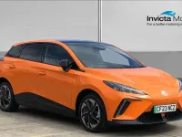 Used MG MG4 EV Trophy 150 kW (204 HP) 2023 Orange Hatchback