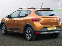 Begagnad Dacia Sandero Prestige 100 HK (73 kW) 2021 Orange Halvkombi
