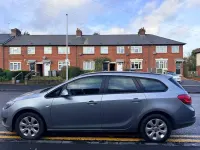 Used Vauxhall Astra Design Edition 136 HP (100 kW) 2015 Silver Estate