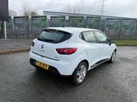 Used Renault Clio IV Dynamique 90 HP (66 kW) 2015 White Hatchback