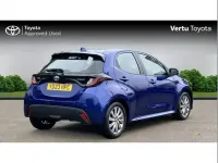 Used Toyota Yaris Hybrid 113 HP (83 kW) 2023 Blue Hatchback