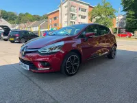 Used Renault Clio Iconic 90 HP (66 kW) 2019 Red Hatchback