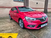Used Renault Mégane IV Dynamique 130 HP (95 kW) 2017 Red Hatchback