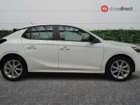 Used Vauxhall Corsa Design Edition 100 HP (73 kW) 2023 White Hatchback