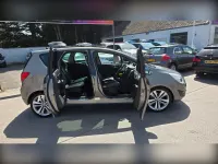 Used Vauxhall Meriva 130 HP (95 kW) 2014 Brown MPV