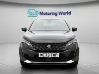 Second-hand Peugeot 3008 Allure 131 CP (96 kW) 2023 Negru SUV