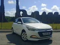 Used Hyundai i20 84 HP (61 kW) 2015 White Hatchback