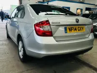 Usado Skoda Rapid SE 110 HP (80 kW) 2014 Prateado Citadino