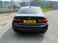 Usado BMW 330e M Sport 292 HP (214 kW) 2021 Preto Sedan