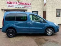 Used Citroën e-Berlingo Feel 100 HP (73 kW) 2017 Blue MPV