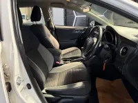 Used Toyota Auris 112 HP (82 kW) 2016 White Hatchback